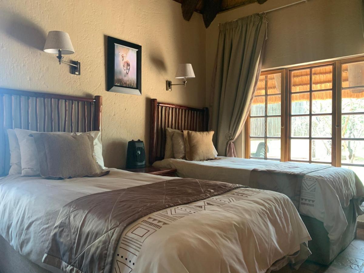 Makhato Bush Lodge 3 Bela-Bela Exteriör bild